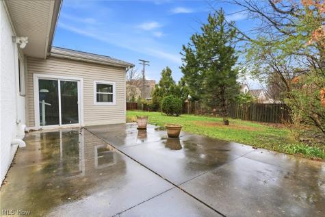 11526 Lake Avenue Cleveland OH 44102