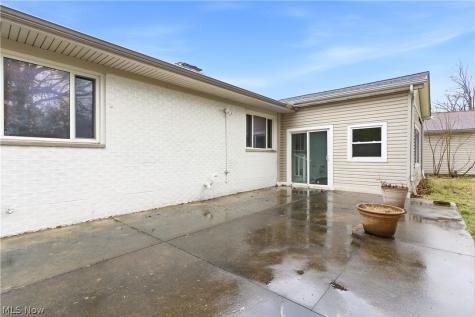 11526 Lake Avenue Cleveland OH 44102