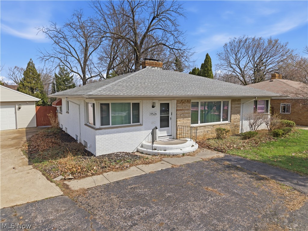 11526 Lake Avenue Cleveland OH 44102