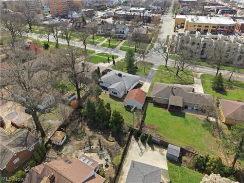 11526 Lake Avenue Cleveland OH 44102
