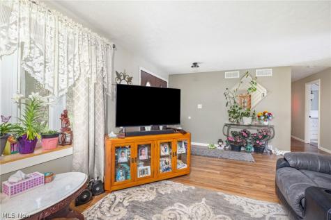 2903 Northview Road Uniontown OH 44685