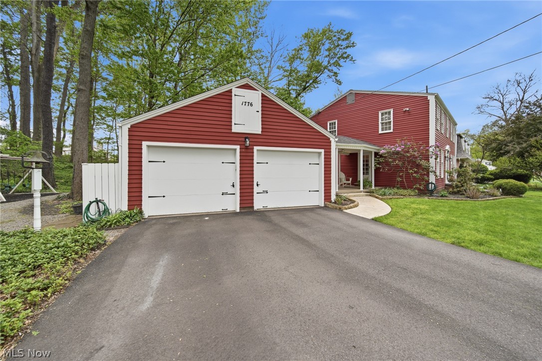1776 Amarillo Street NW North Canton OH 44720