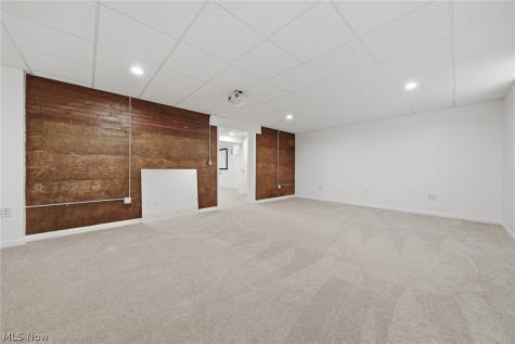 1776 Amarillo Street NW North Canton OH 44720