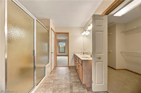 1126 Lanner Street NW North Canton OH 44720