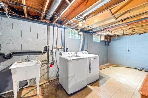 1140 E Maple Street North Canton OH 44720