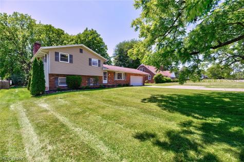 1140 E Maple Street North Canton OH 44720