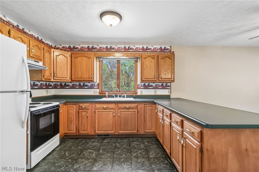 99 N 20th Street Coshocton OH 43812