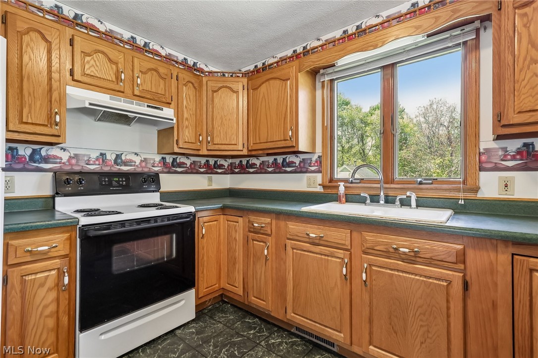 99 N 20th Street Coshocton OH 43812