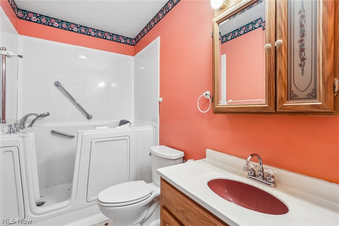 99 N 20th Street Coshocton OH 43812