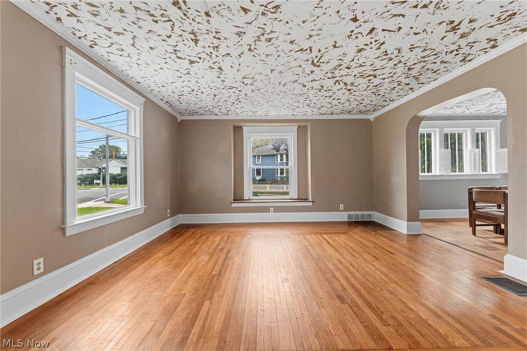384 Bank Street Painesville OH 44077