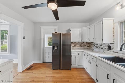 384 Bank Street Painesville OH 44077