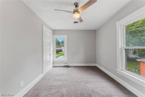 384 Bank Street Painesville OH 44077