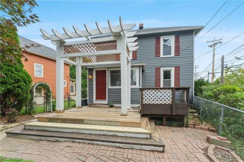 384 Bank Street Painesville OH 44077