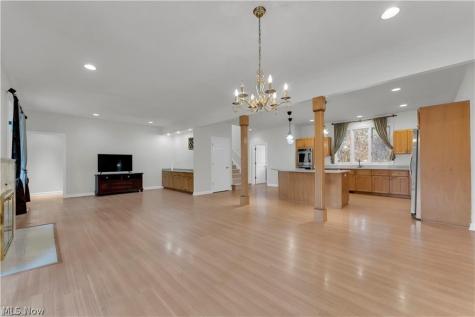 416 Castle Pines Drive Akron OH 44333