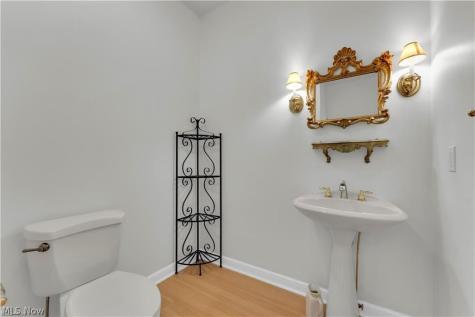 416 Castle Pines Drive Akron OH 44333