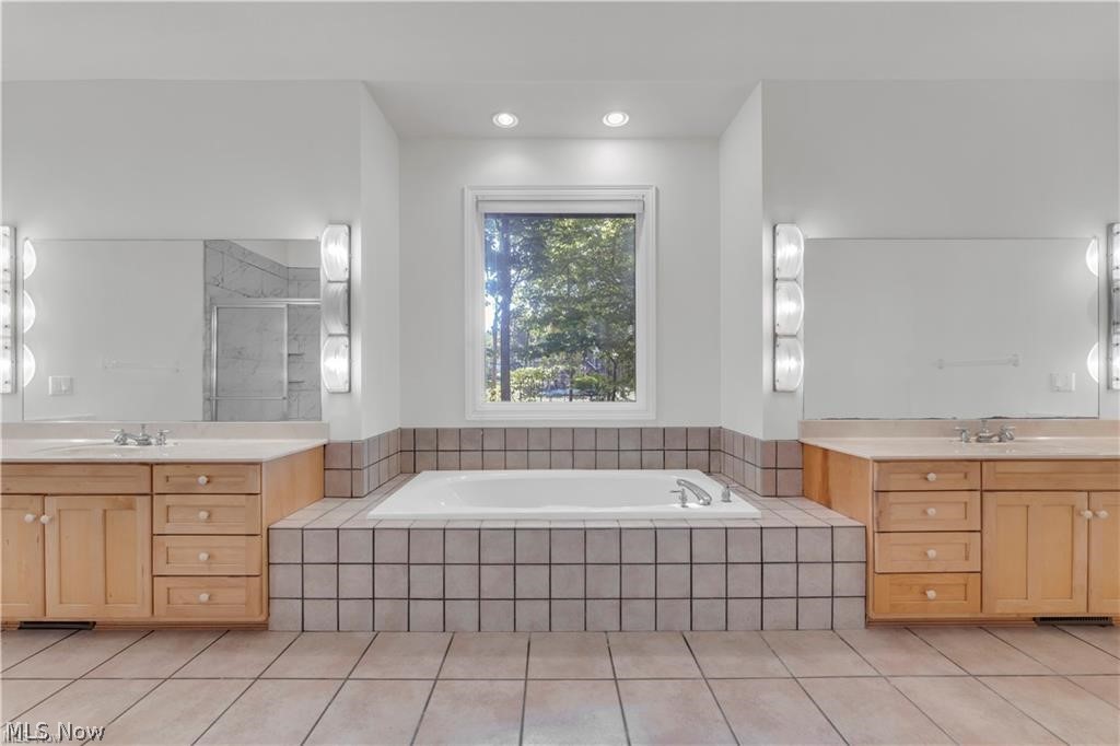 416 Castle Pines Drive Akron OH 44333