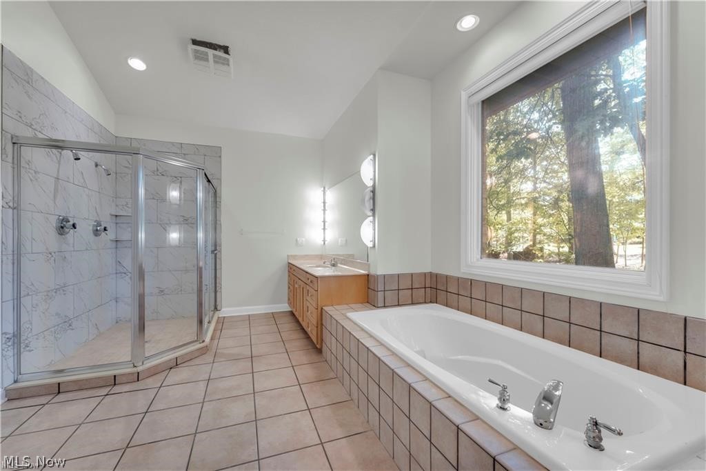 416 Castle Pines Drive Akron OH 44333
