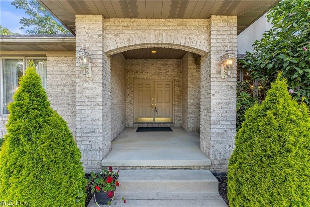 416 Castle Pines Drive Akron OH 44333