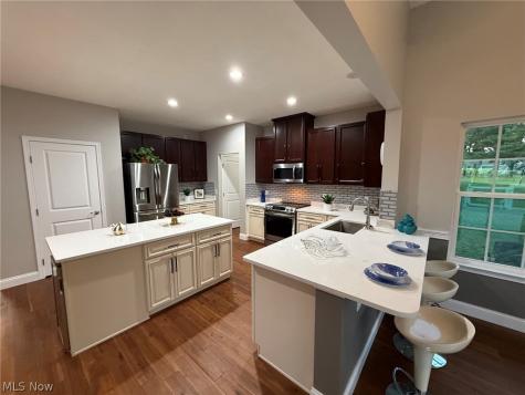 6572 Birchbark Avenue NE Canton OH 44721