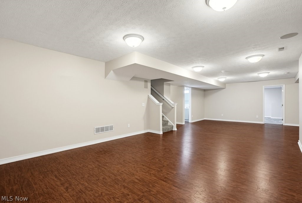 6572 Birchbark Avenue NE Canton OH 44721