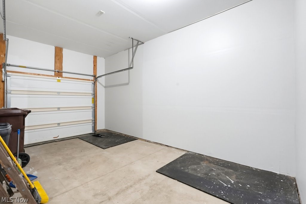 6572 Birchbark Avenue NE Canton OH 44721