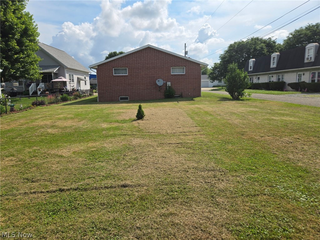 1022 Logan Avenue NW New Philadelphia OH 44663