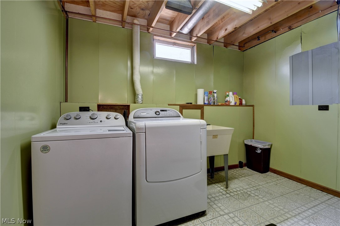 1022 Logan Avenue NW New Philadelphia OH 44663