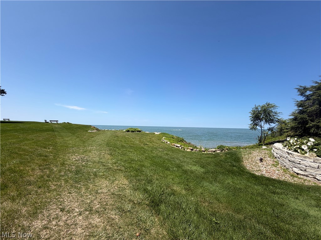 435 Thomas Alva Drive Vermilion OH 44089