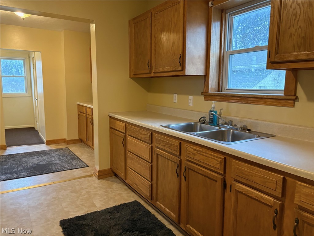 733 Damon Street Akron OH 44310