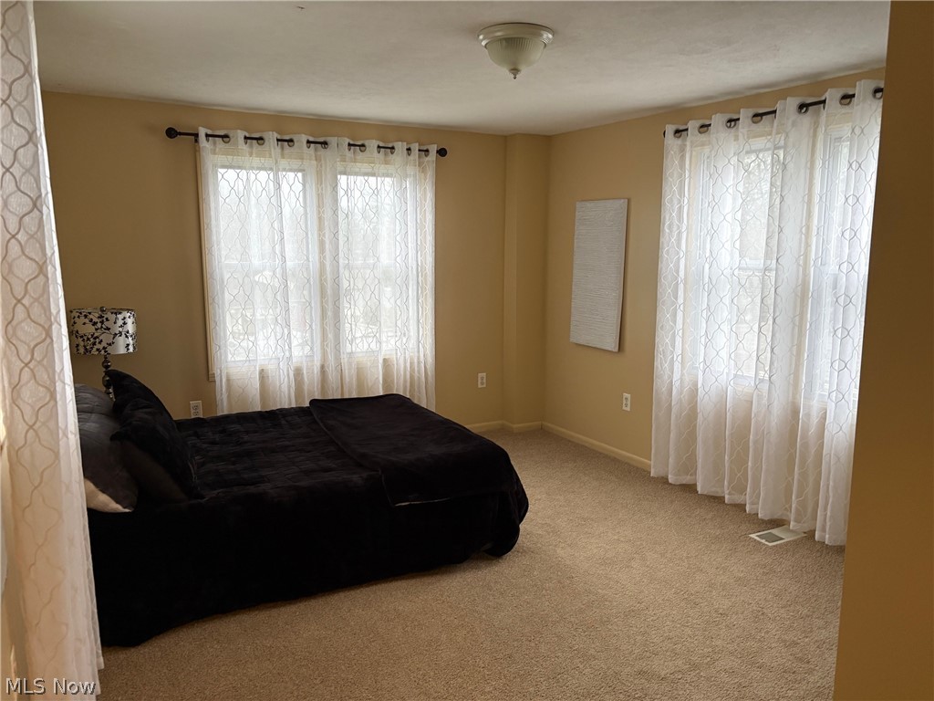 733 Damon Street Akron OH 44310
