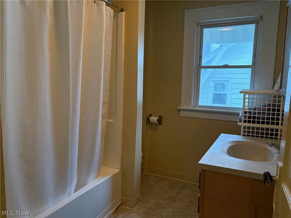 733 Damon Street Akron OH 44310