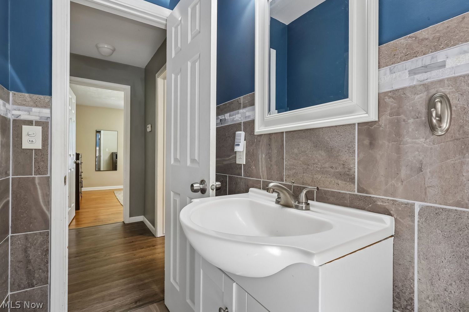 827 Pendley Road Willowick OH 44095