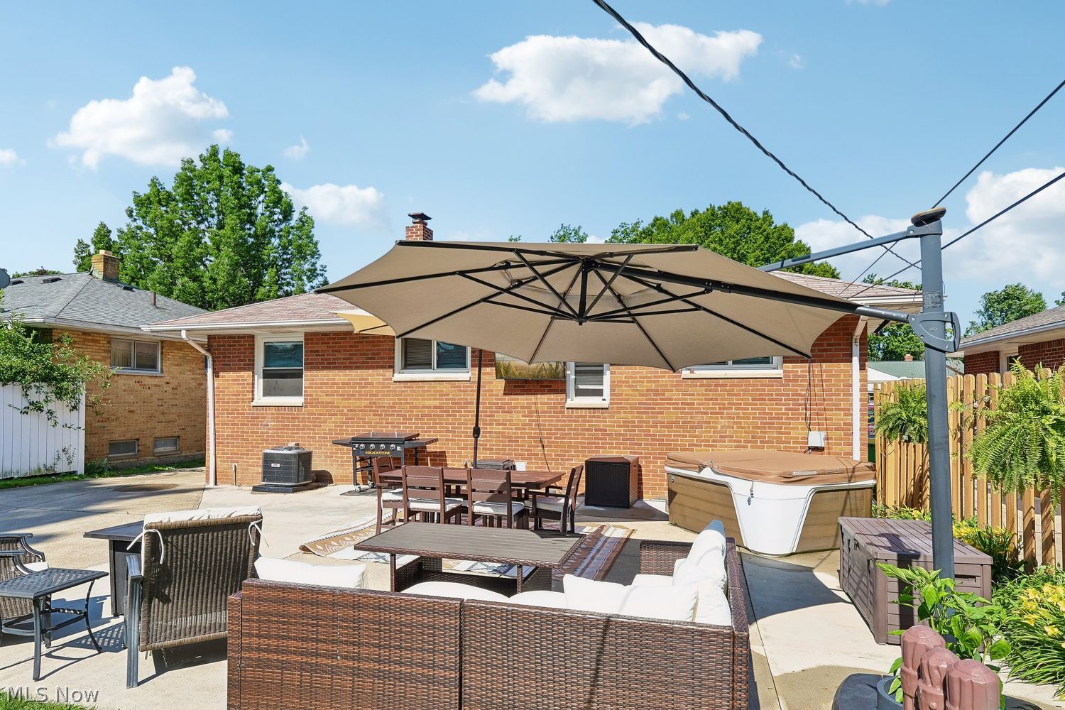 827 Pendley Road Willowick OH 44095