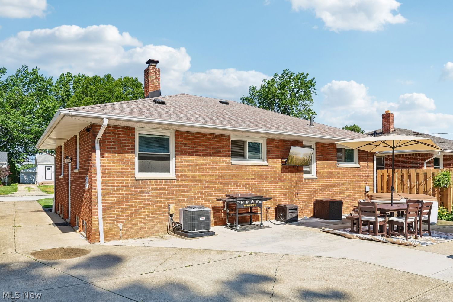 827 Pendley Road Willowick OH 44095
