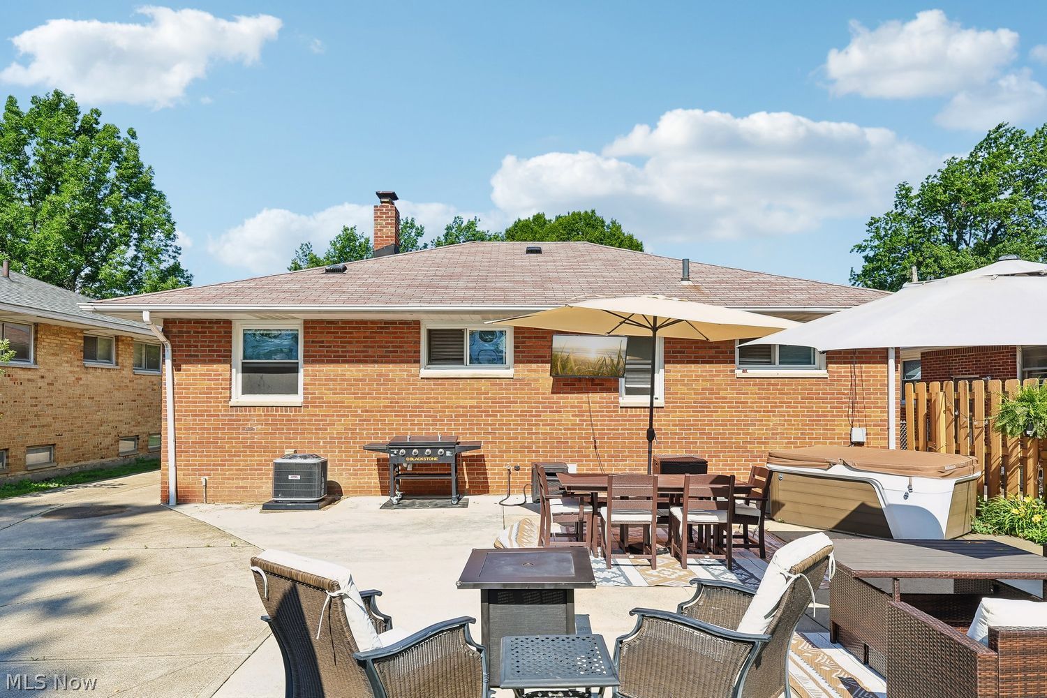 827 Pendley Road Willowick OH 44095