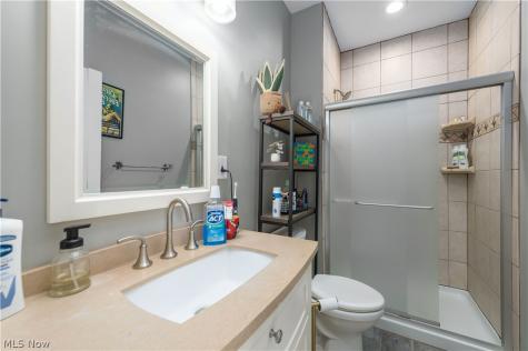 1338 W 69th Street Cleveland OH 44102