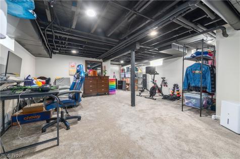 1338 W 69th Street Cleveland OH 44102