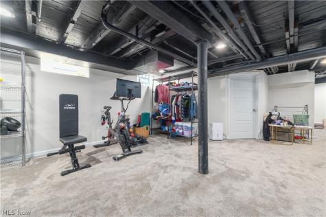 1338 W 69th Street Cleveland OH 44102