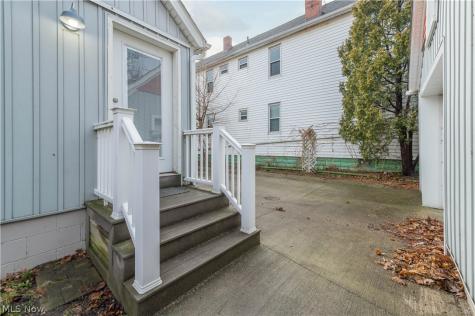 1338 W 69th Street Cleveland OH 44102