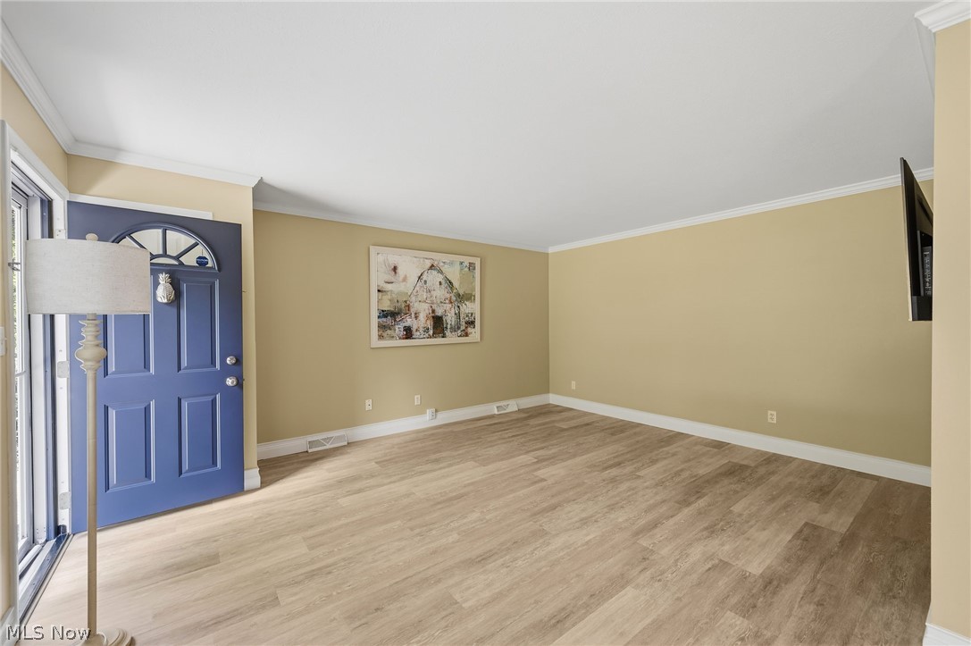 6684 Bonnieview Road Mayfield Village OH 44143