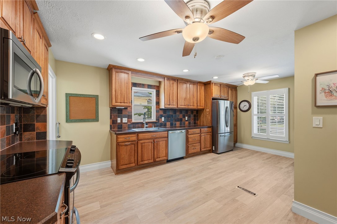 6684 Bonnieview Road Mayfield Village OH 44143