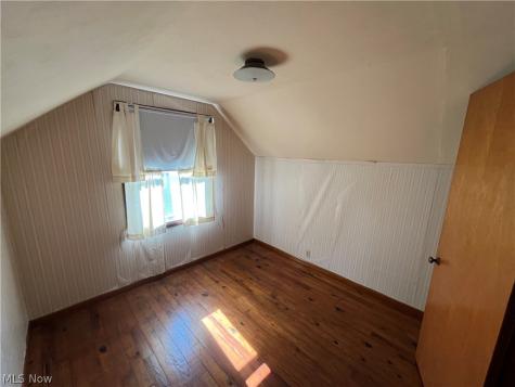 15513 Walvern Boulevard Maple Heights OH 44137