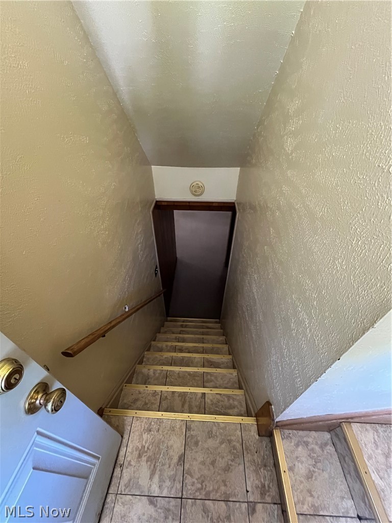 15513 Walvern Boulevard Maple Heights OH 44137