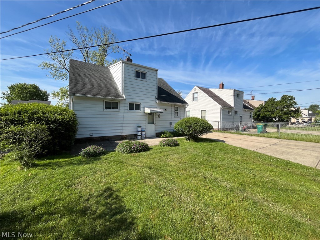 15513 Walvern Boulevard Maple Heights OH 44137