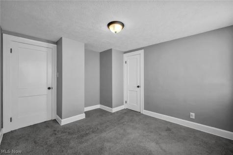 24801 Highland Road Richmond Heights OH 44143