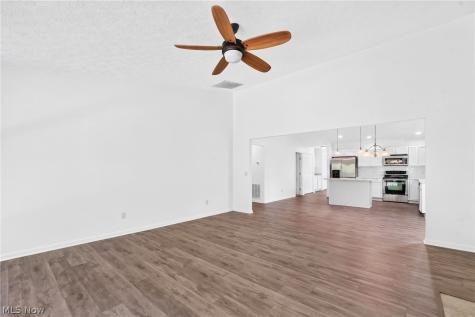 8832 Wheaton Place North Ridgeville OH 44039