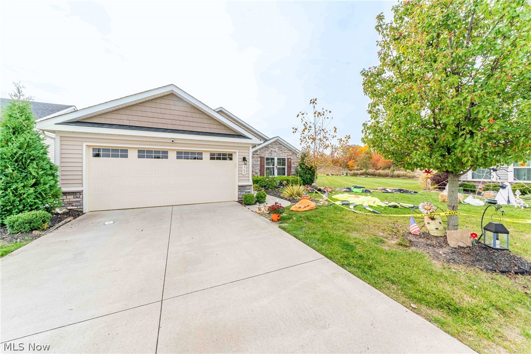 369 Pebble Creek Court Amherst OH 44001