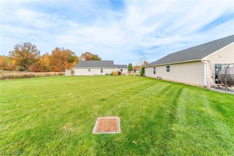 369 Pebble Creek Court Amherst OH 44001