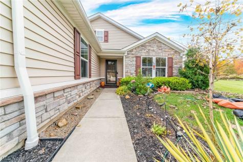 369 Pebble Creek Court Amherst OH 44001