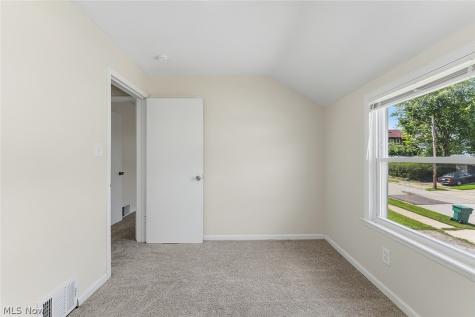 19316 Milan Drive Maple Heights OH 44137